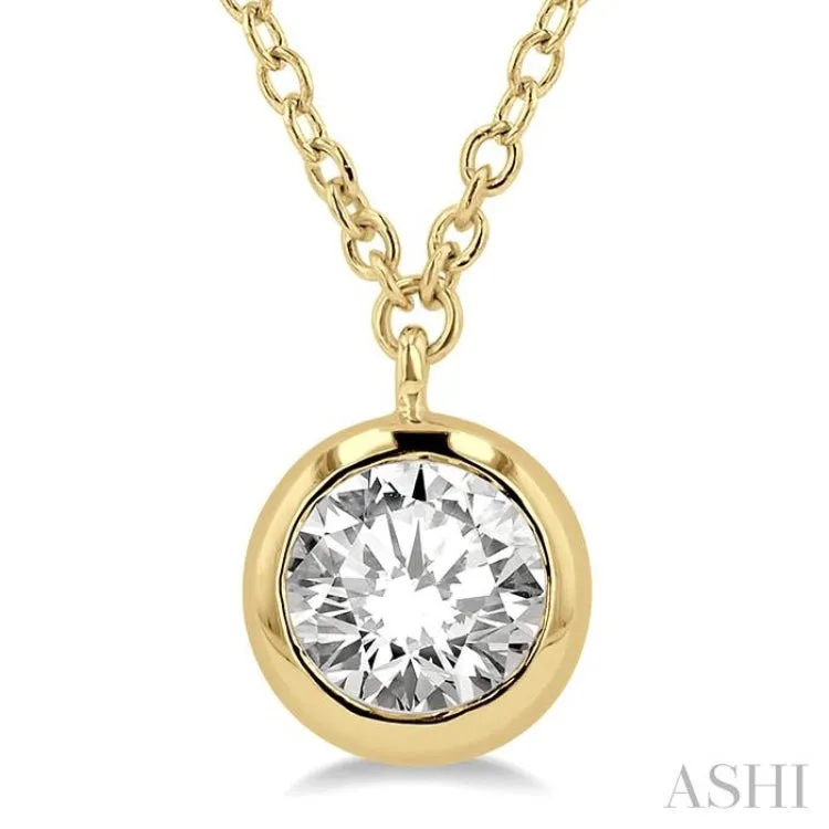 1/2 ctw Round Cut Diamond Necklace in 14K Yellow Gold