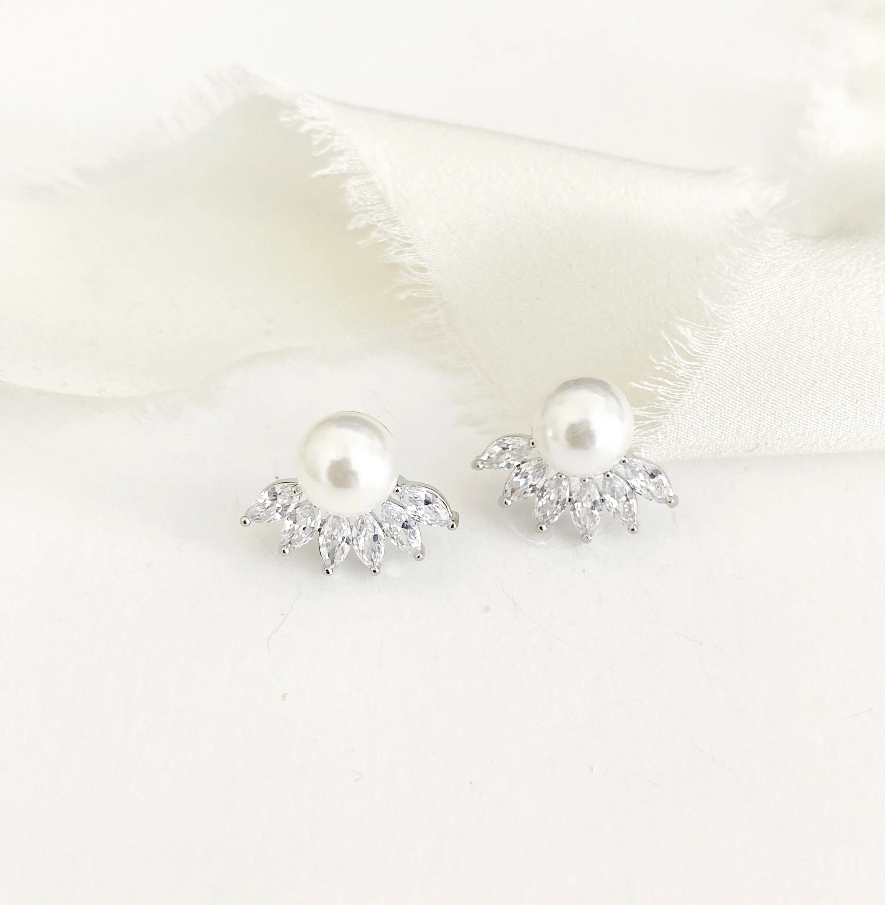 Camryn Pearl Stud Earrings