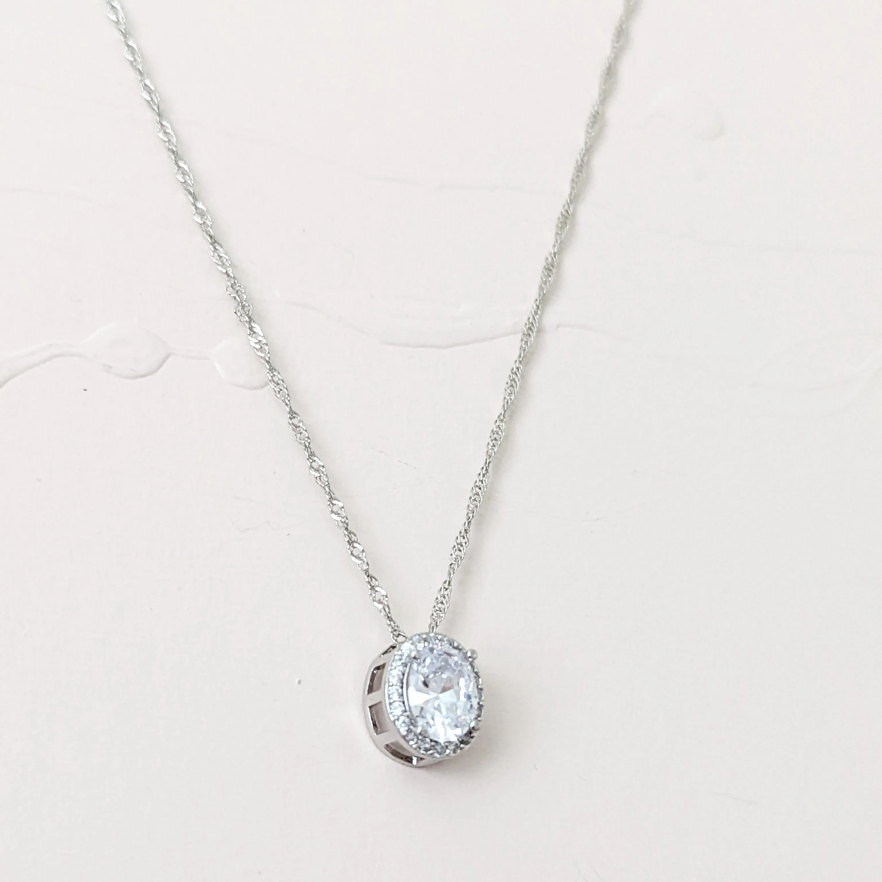 CZ Classic Oval Pendant, Syray