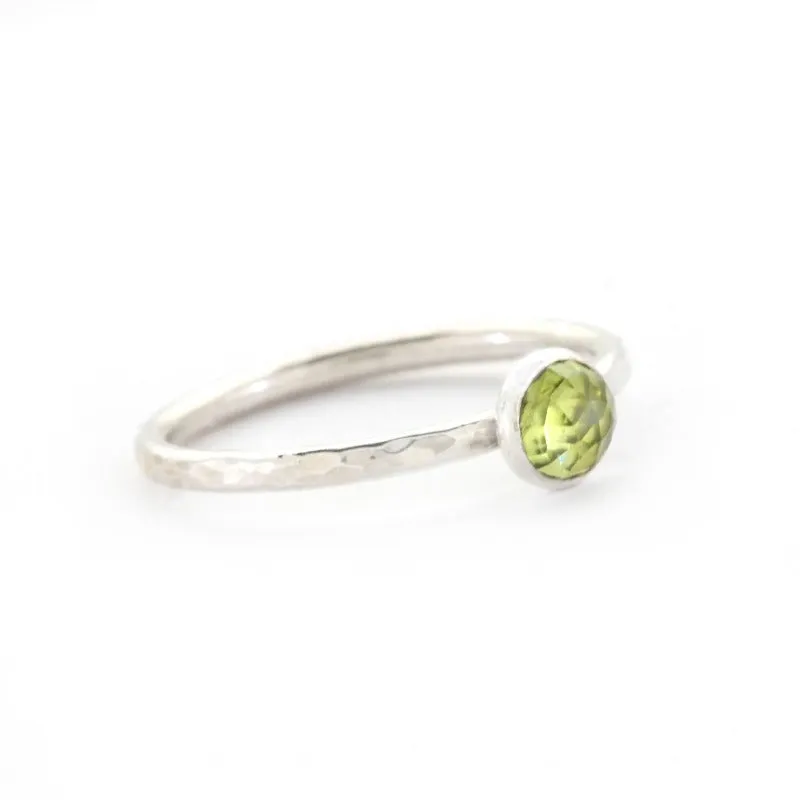 Hammered Silver Peridot Ring PLUMERIA