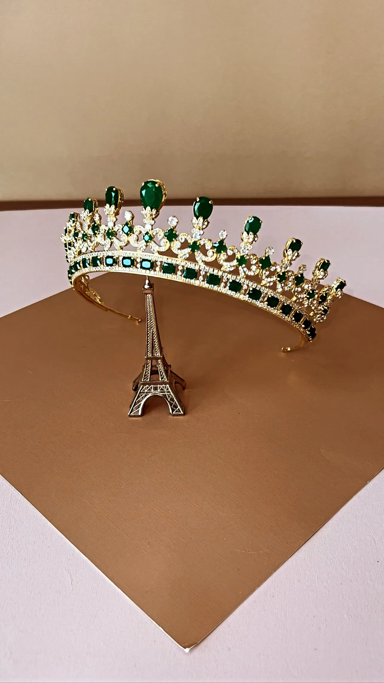 MAJESTIC EMERALD Green Swarovski Most Luxurious Royal Crown