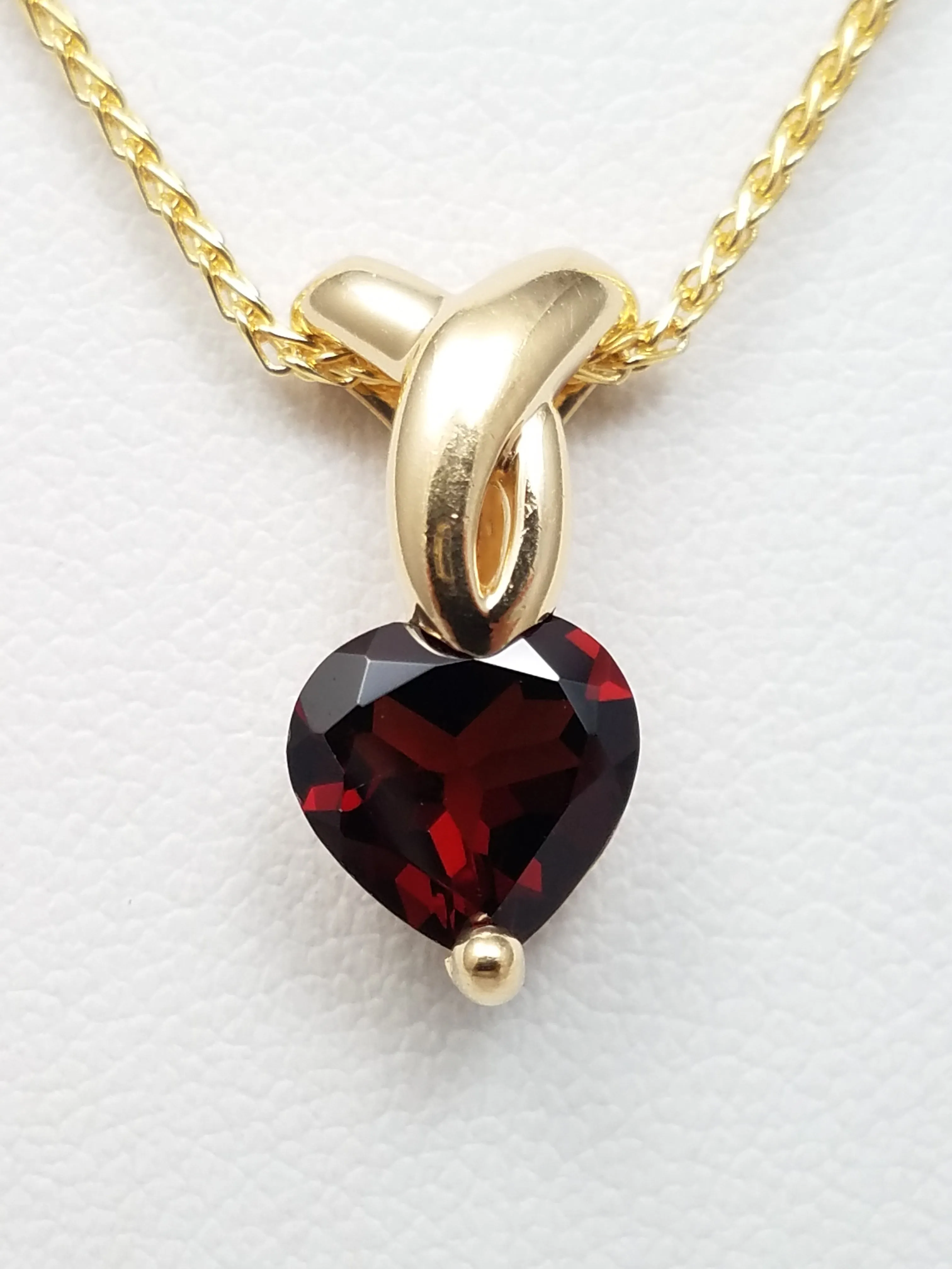 Natural Garnet Heart 14k Yellow Gold Pendant Necklace