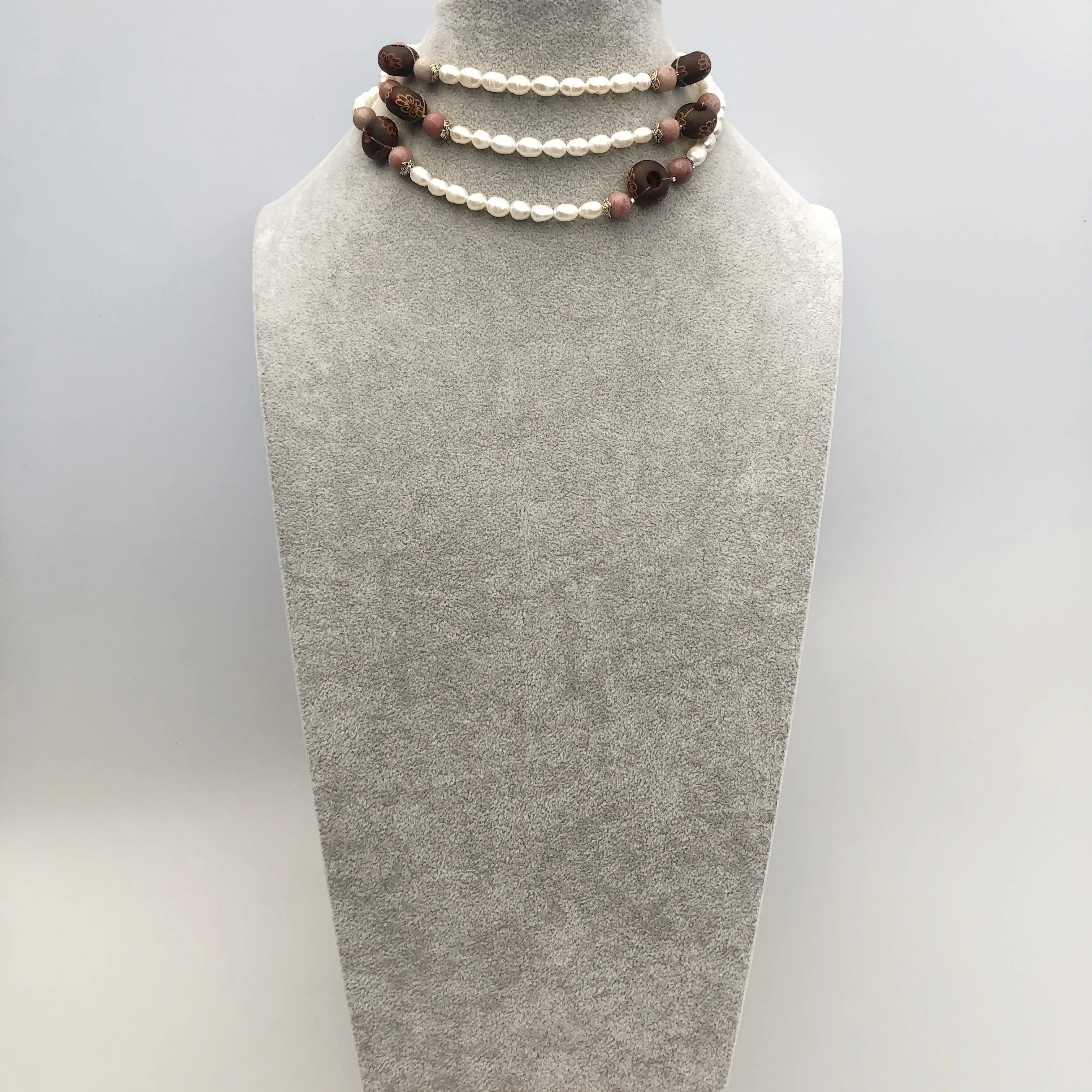 Return to Origin Beaded Wood and Pearl Necklace