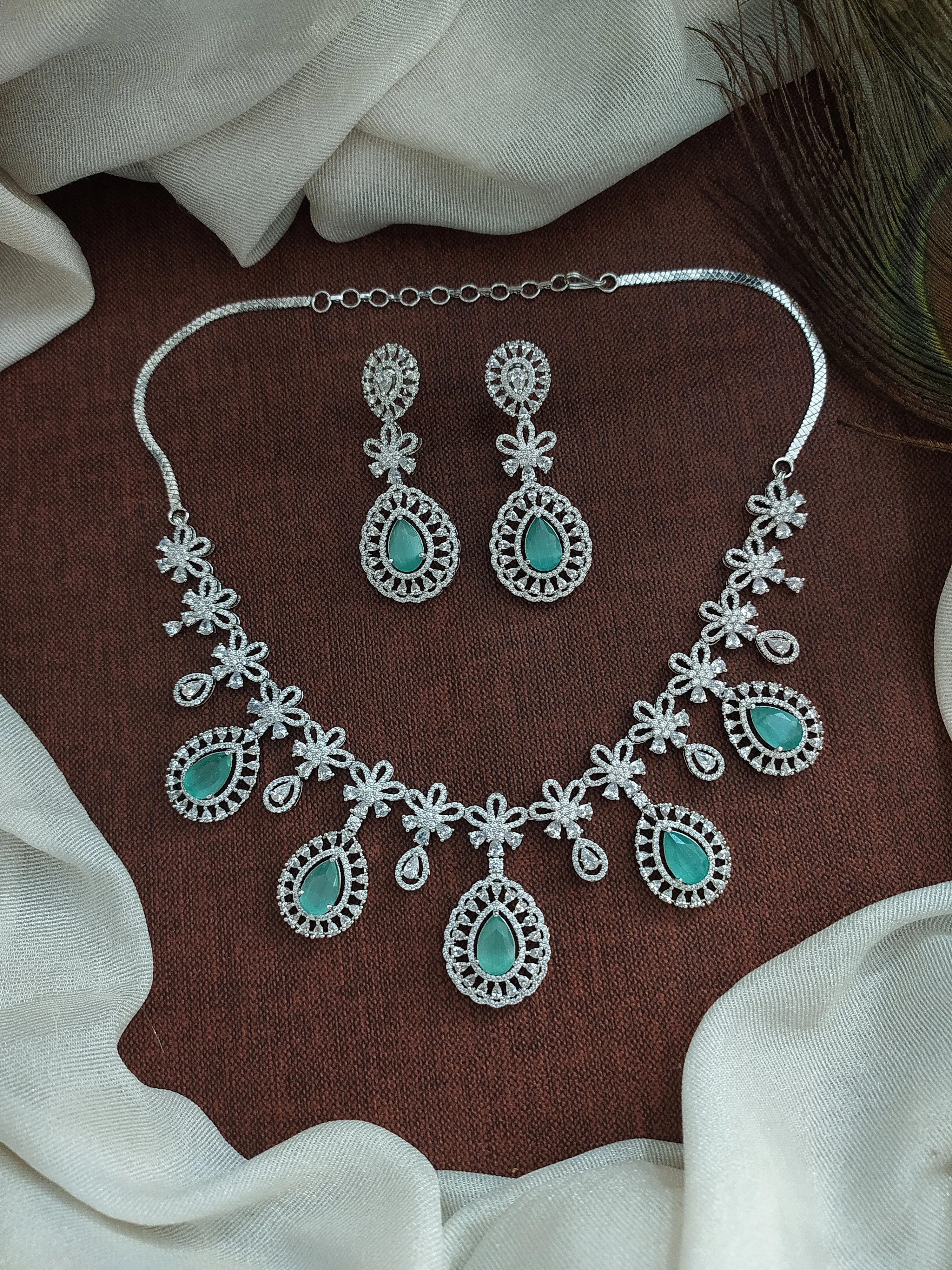 Rhodium-Plated Amazing Zircon Necklace Set