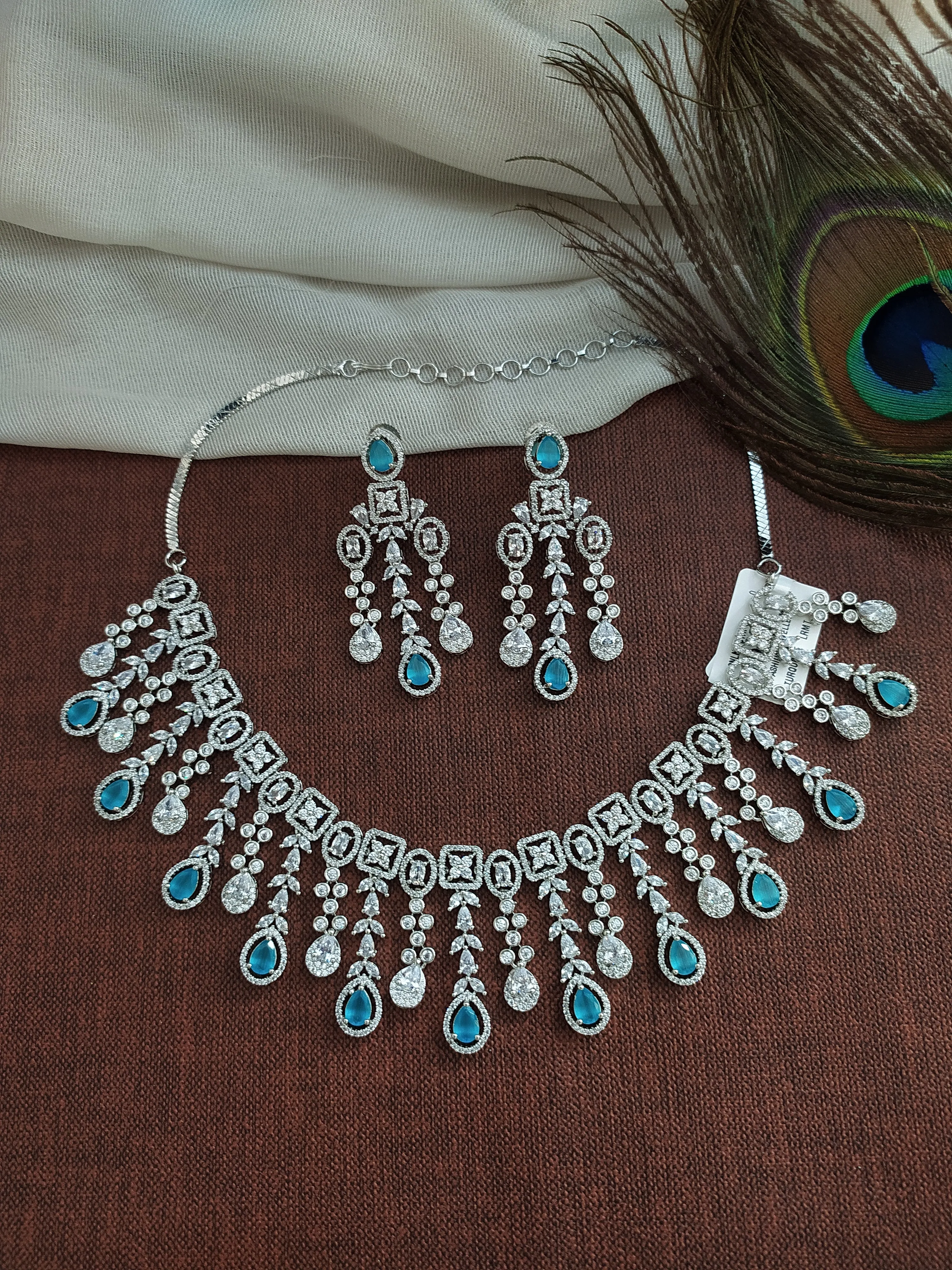 Silver-plated Zircon Necklace Set