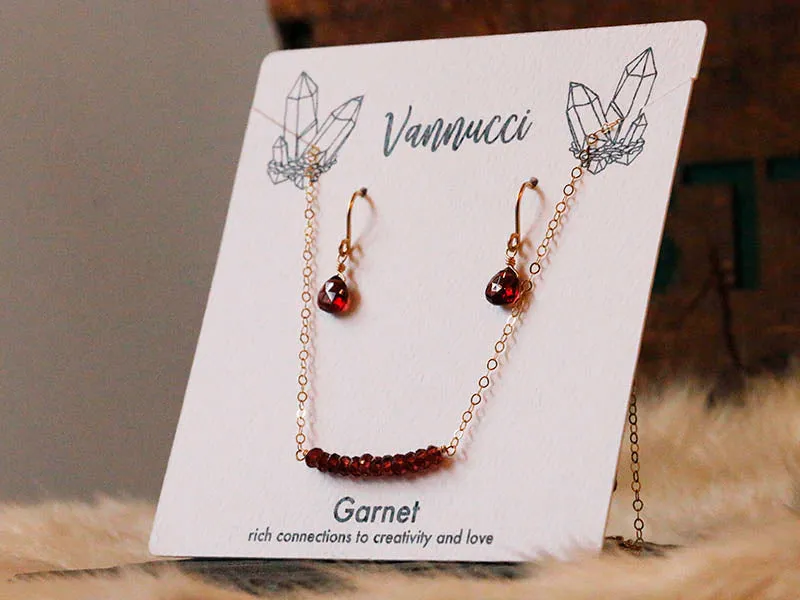 Vannucci Gold Garnet Bar Set