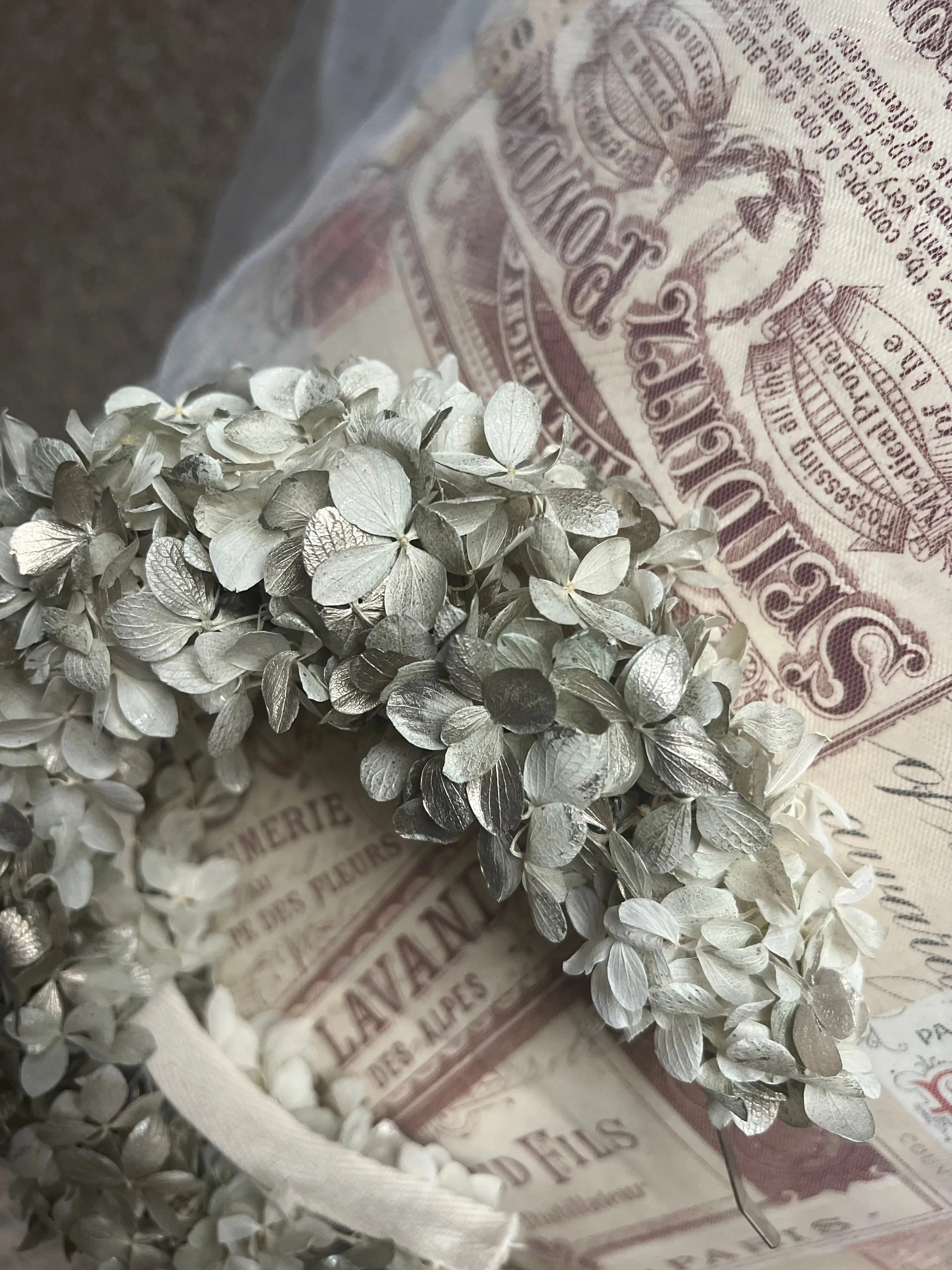 Winter Wonderland Inspired Wedding Crown, Frosty White and Silver Flower Crown for Brides, Hydrangea Tiara, Statement Headband for Wedding